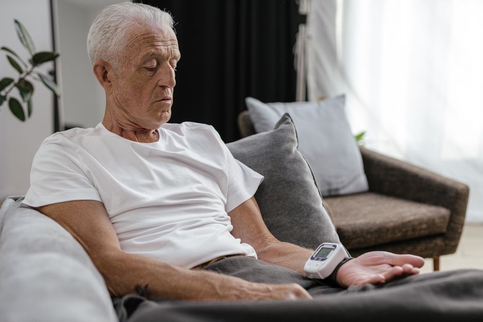 managing urinary incontinence - Stop Bladder Leaks: The 5 Habits Most People Get Wrong (and the Kegel Mistake to Fix Today)